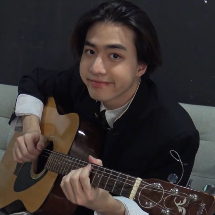 OUTSI 徐, 𝐋𝐔𝐎𝐈𝐒𝐄. tweet media