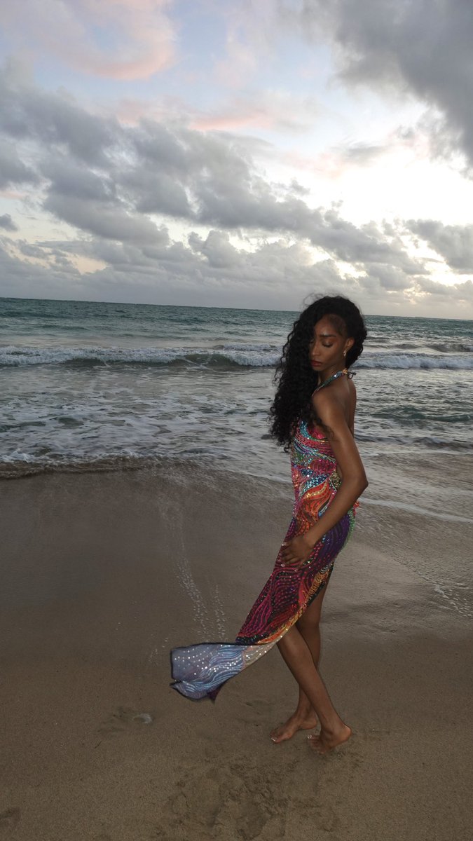 ziinwa's tweet photo. Birthday 03/06 🧚🏽‍♀️ https://t.co/E3jUf9dPvD