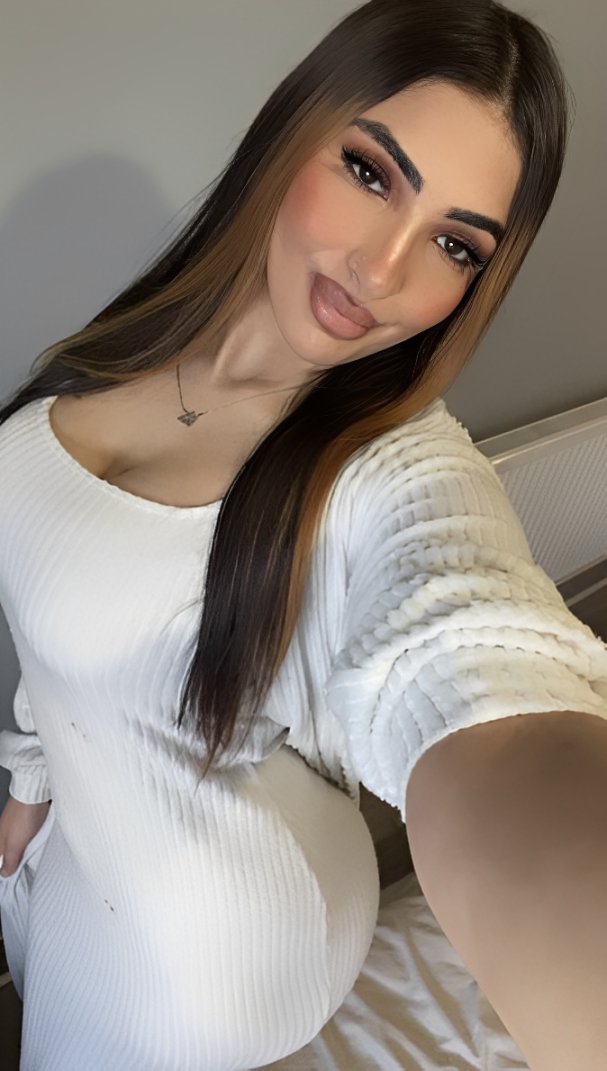 DESI_PLUG tweet media