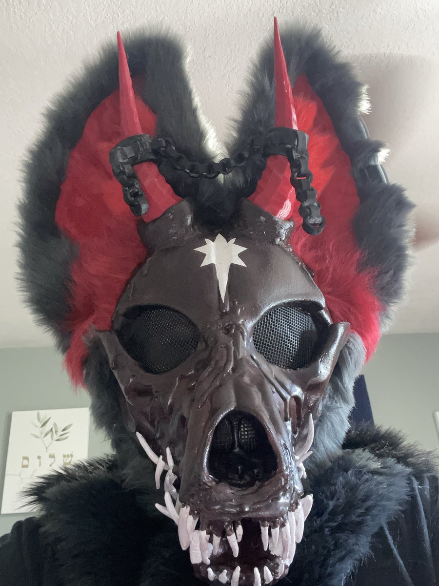 MonarchRooster's tweet photo. Lowkey forgot i had X for a hot moment, heres some fursuit stuff ive finished!!
#furry #fursuit #fursuitmaker https://t.co/yGvMxpd6Qt
