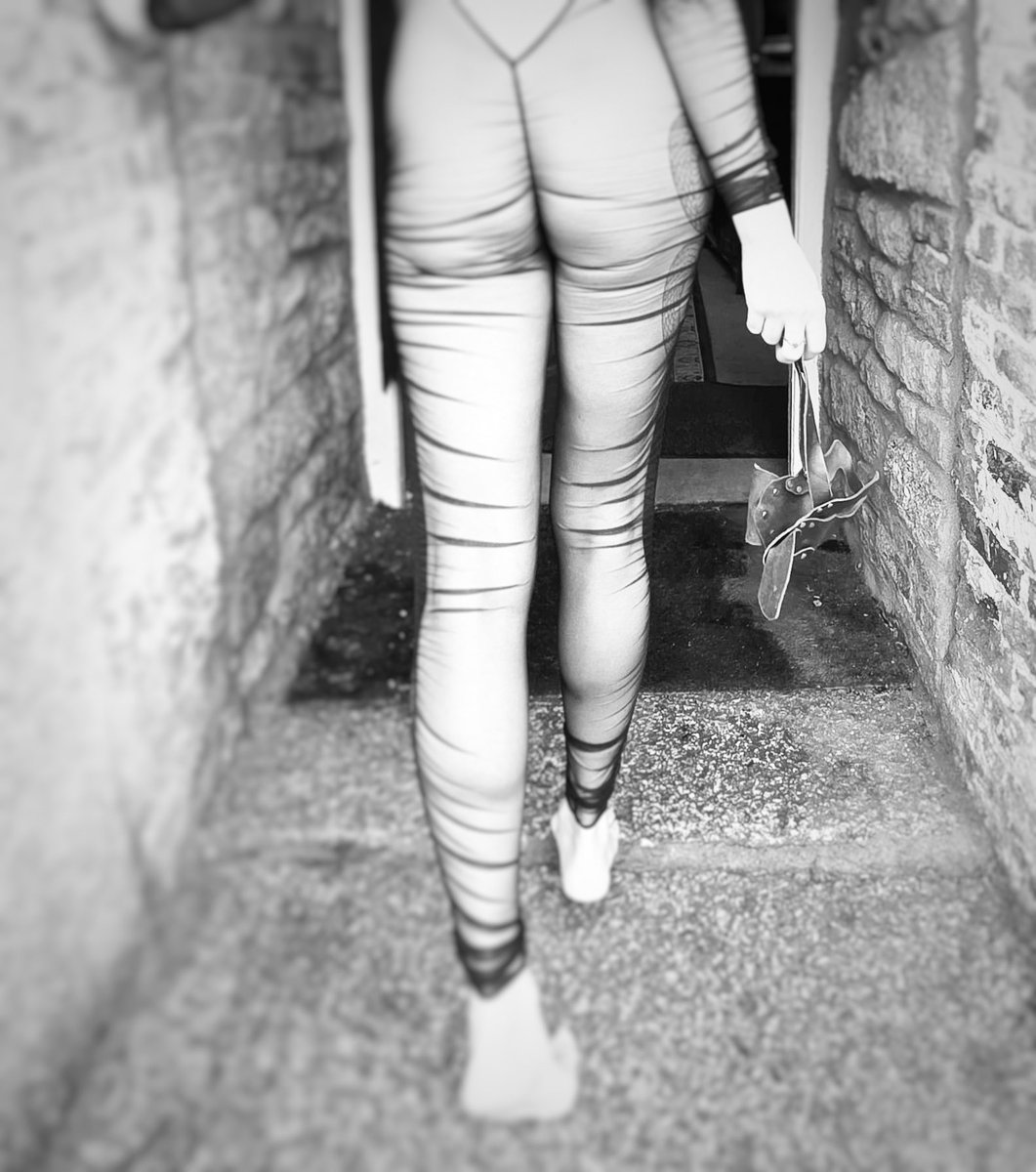 Miss Raven tweet media