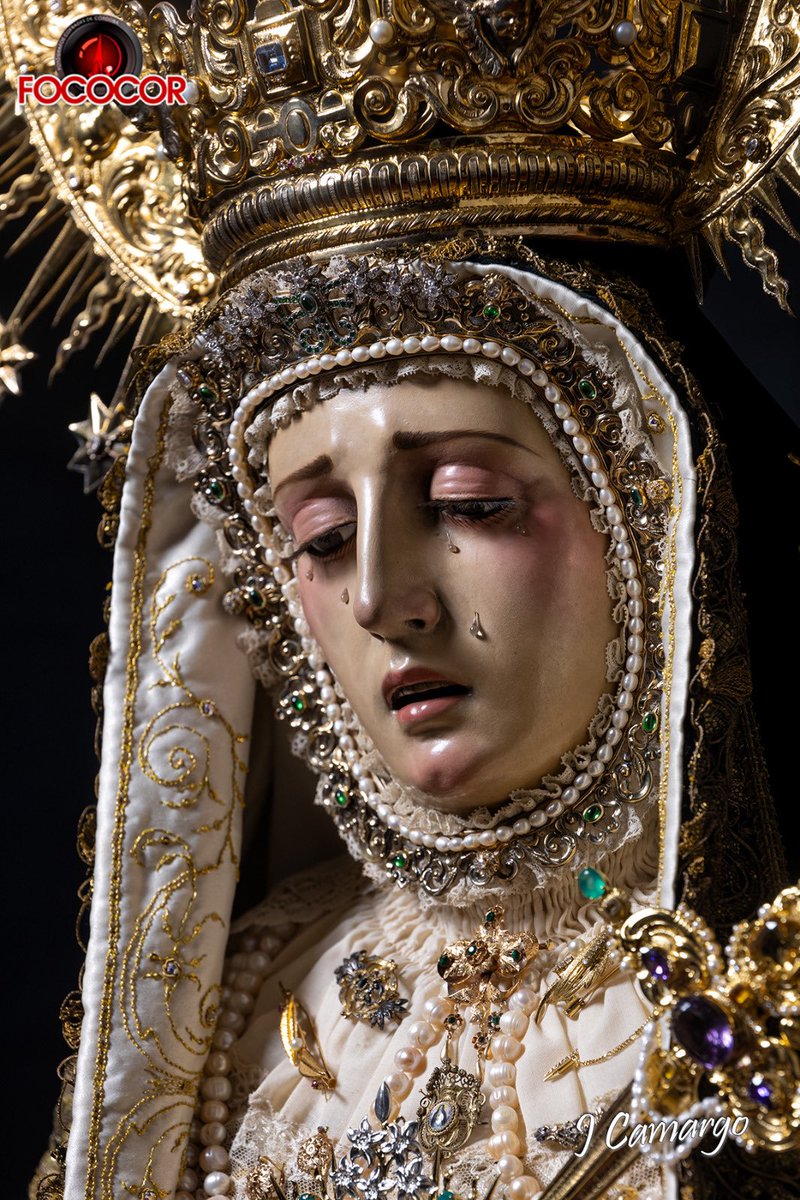 Raul_Cejas's tweet photo. “Te coronas del Consuelo, eterna Reina” https://t.co/zxlw3IiIMK