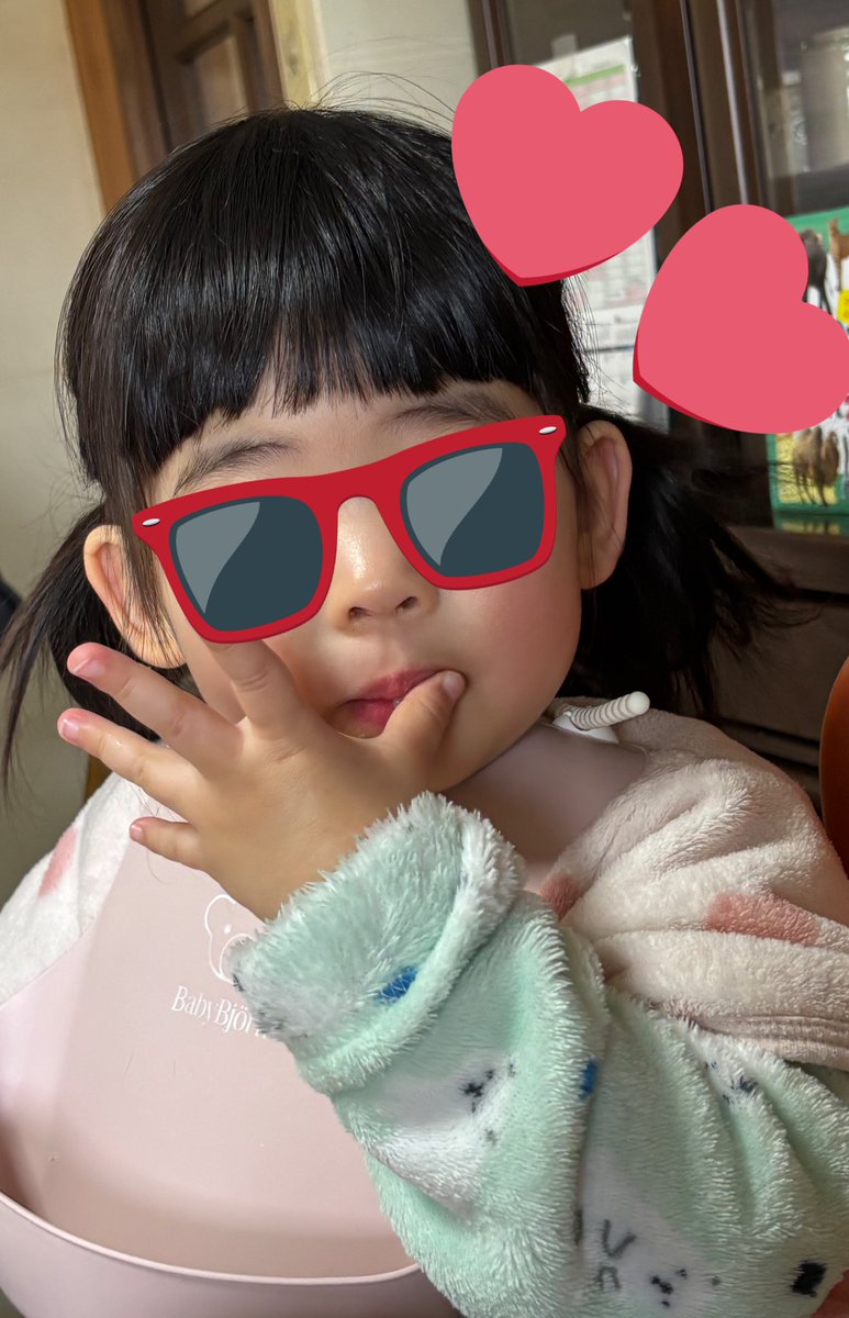 KANASHASU's tweet photo. オン眉ガール https://t.co/t8b9mBRHfs