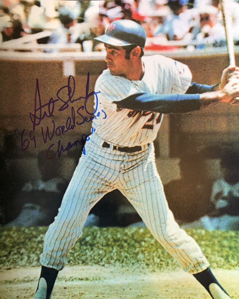 ArtShamsky's tweet photo. Happy Tuesday everyone. I have only a handful of these left over from my recent private event. I put them on clearance sale on my website for some that might enjoy or like to purchase for a gift. Once they are sold out I unfortunately have no more. 
https://t.co/NSYnpbLwTK
@Mets https://t.co/0tdLEWmeCm