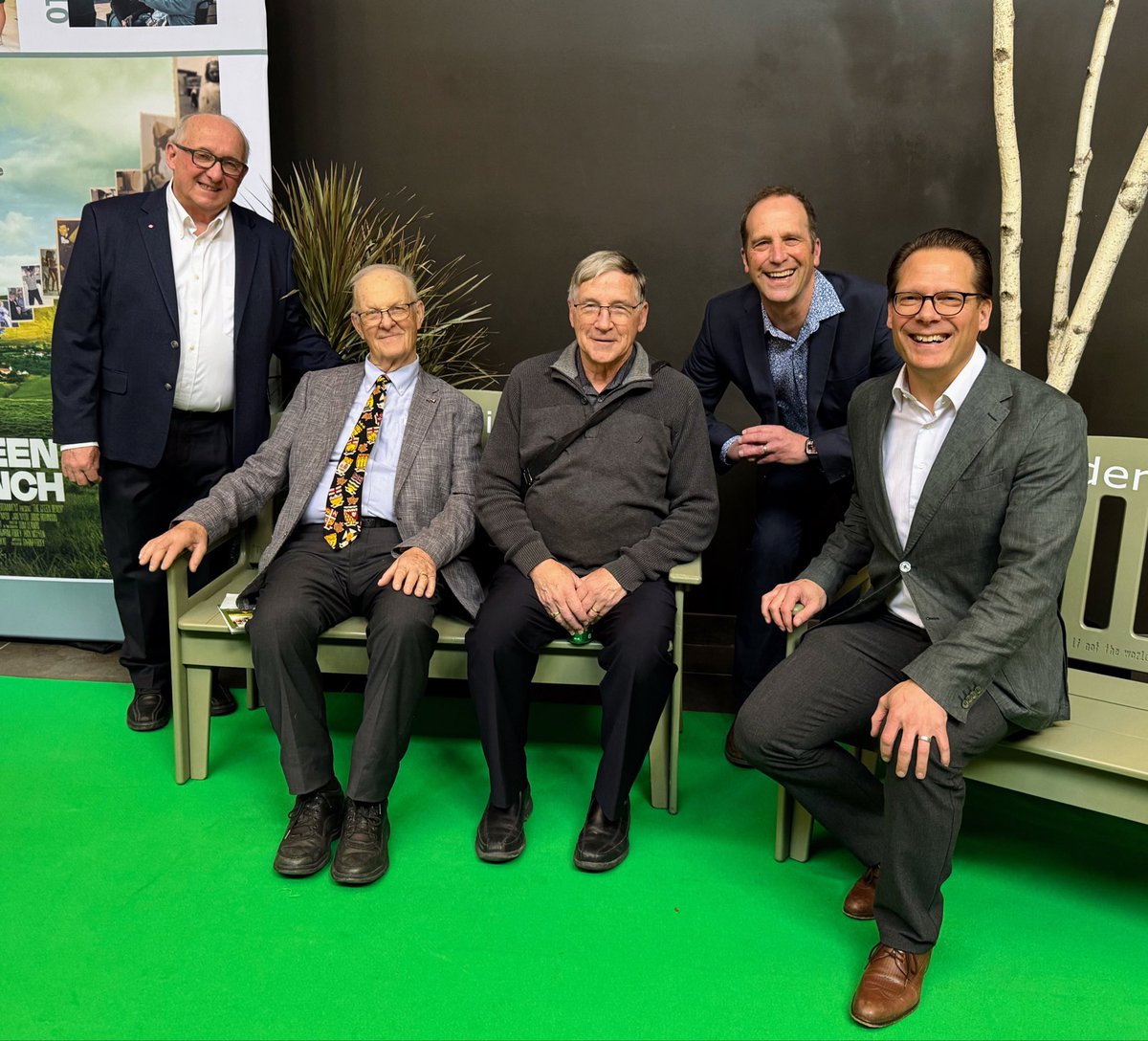 Dave Schnider tweet media