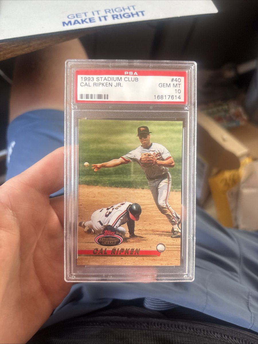 d_smits21's tweet photo. @CardPurchaser antique store find. Old school PSA slab https://t.co/DXCvIa4Q8Q