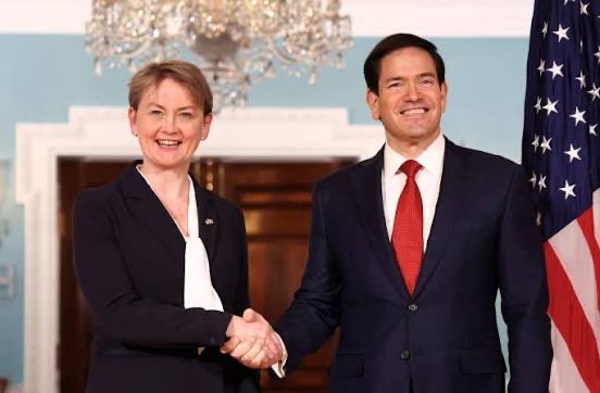 روبيو ونظيرته البريطانية يتباحثان حول الملف الإيراني والأمن في الشرق الأوسط