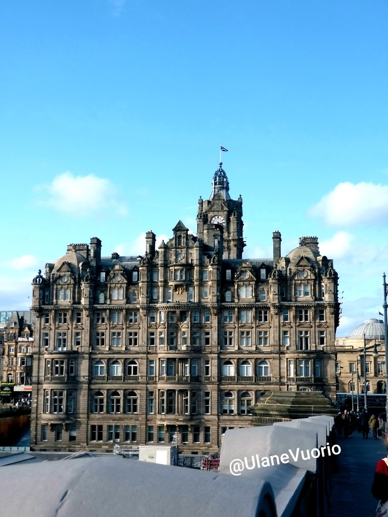 Ulane V. tweet media