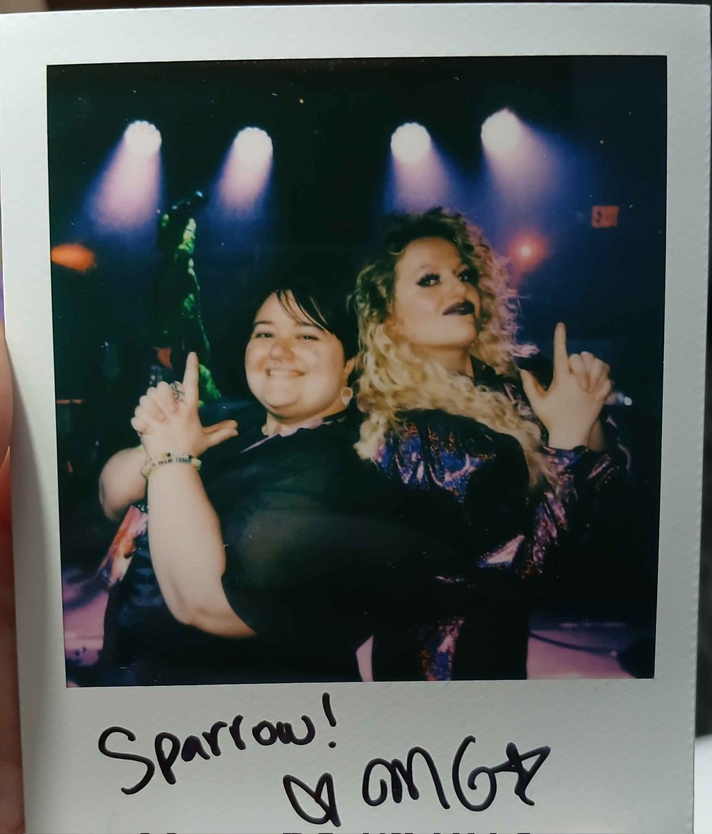 fathersparrows's tweet photo. 2025 vs 2026 
On the last day of the tour I couldn't resist asking Mad Gallica to repeat our Charlie's Angels pose, she's such a sweetie and we had fun recreating the moment 🥹🌌💗 https://t.co/xo9yPVespm