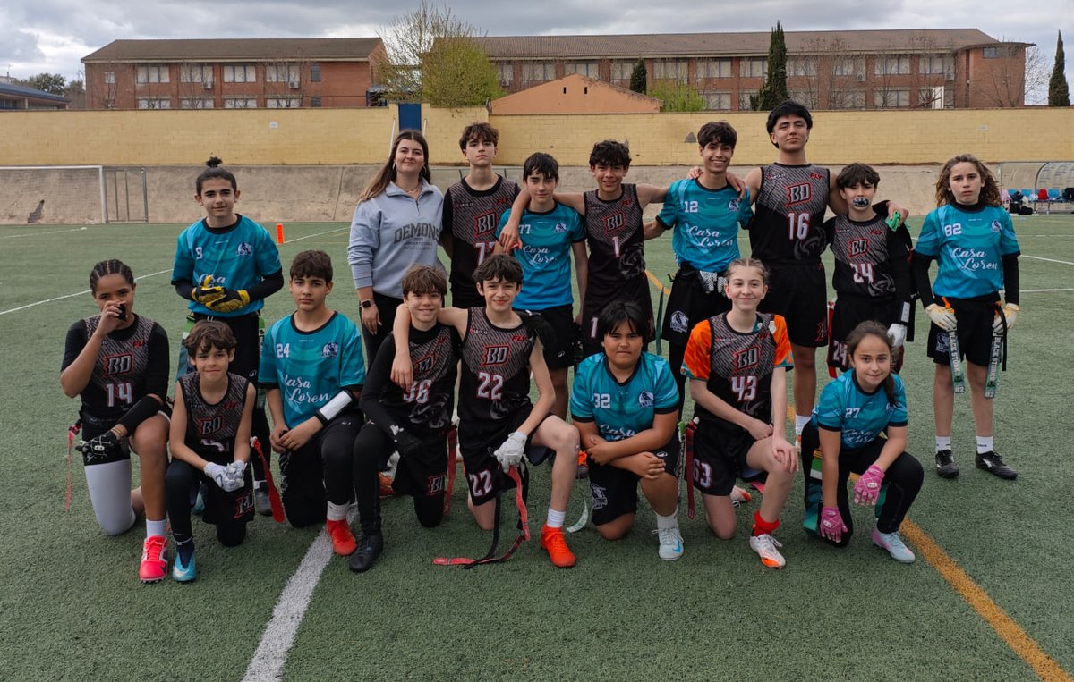 Vva Black Storks tweet media