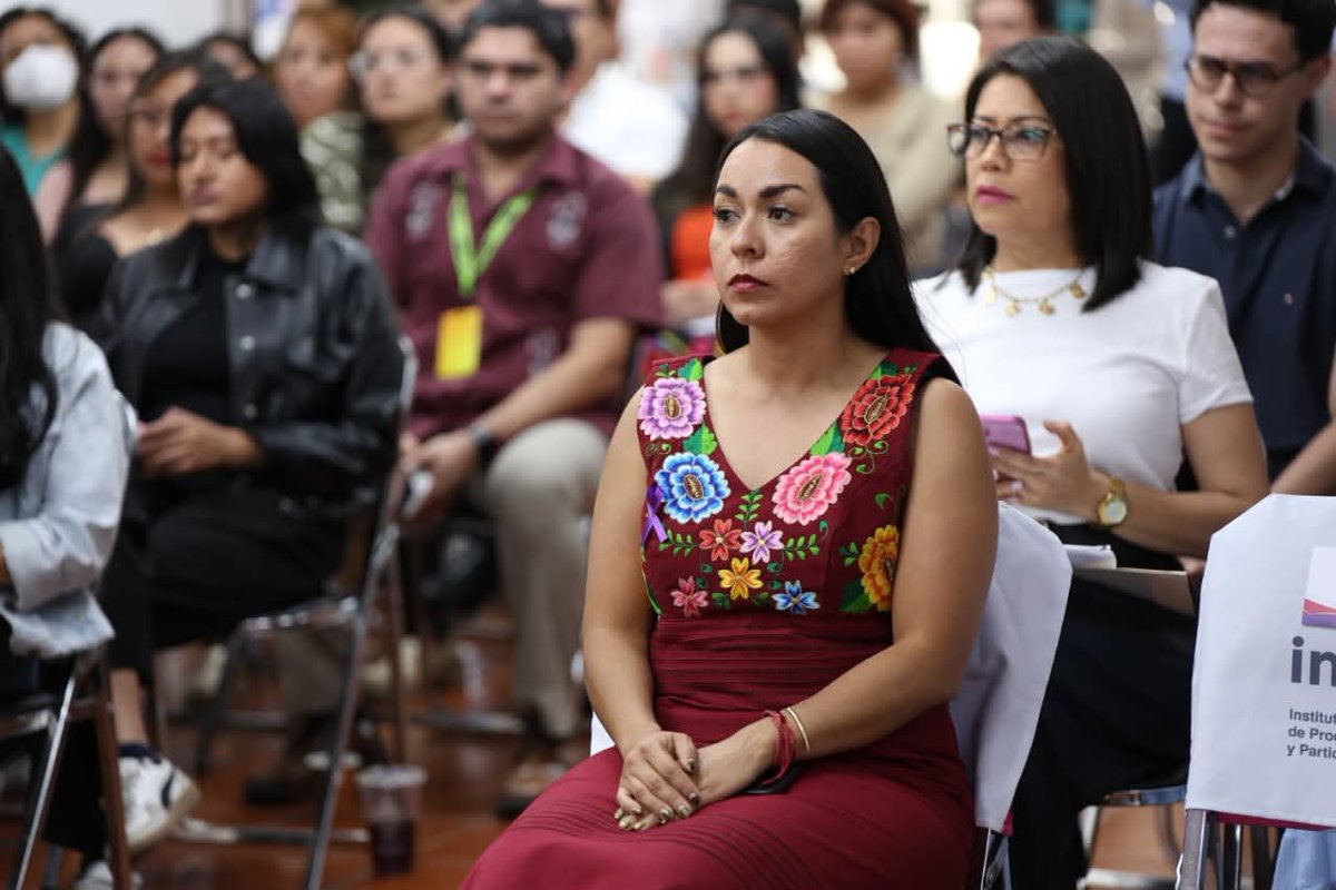 impepac's tweet photo. Personal del @Impepac  participó en una capacitación sobre habilidades socioemocionales impartida por el psicólogo Rubén Alejandro Ballesteros, con el acompañamiento de las consejerías de este órgano electoral. 
Un espacio para fortalecer el bienestar laboral y la empatía.🤝🧠📚 https://t.co/P5Rsgn3MtT