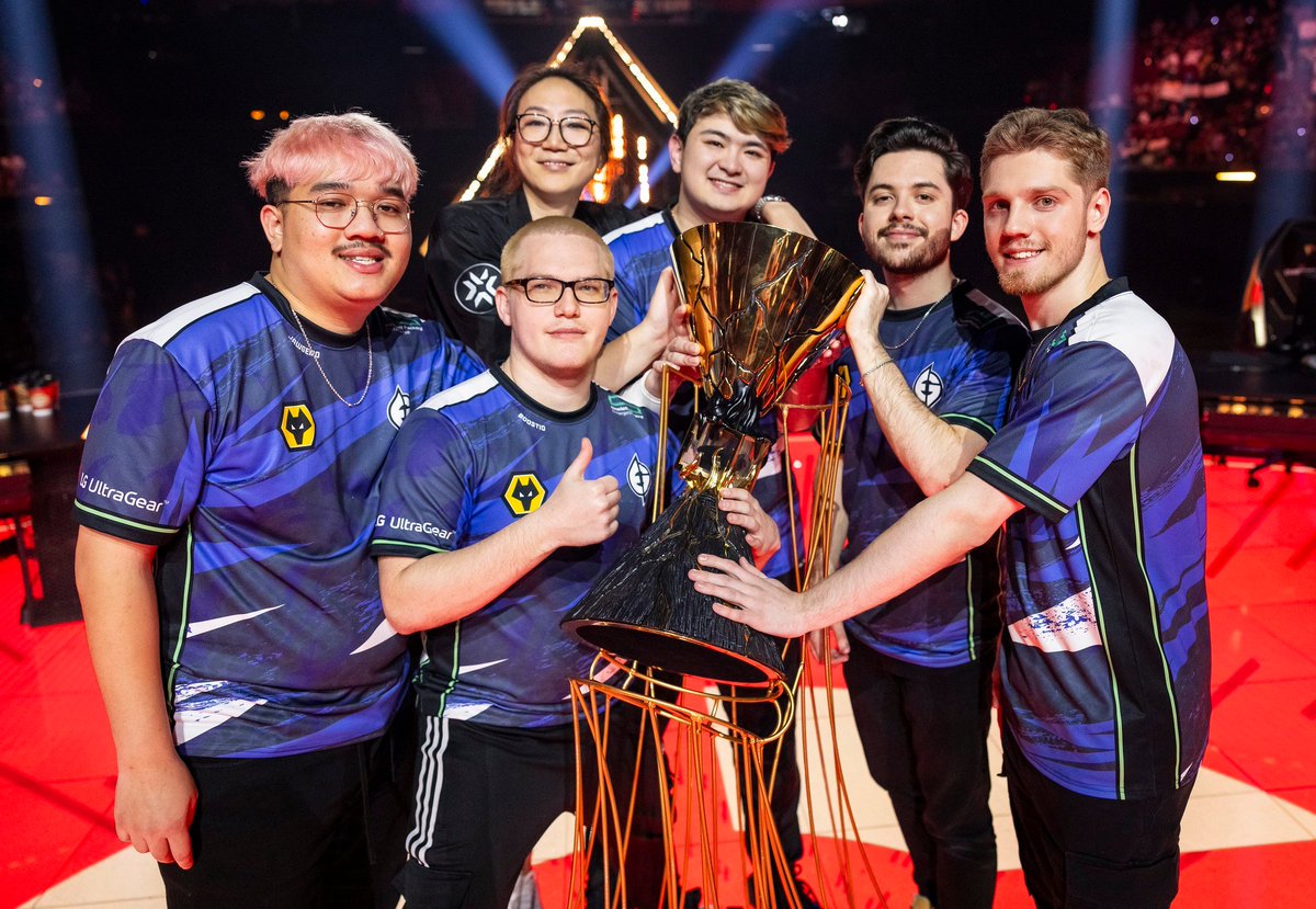its_zikola's tweet photo. @x_bot_1 @BBL_esports bye bye fuckface, keep standing up on stage like a bunch of dumbasses, meanwhile Americas will keep looking like this lol

absolute dogshit, not even your gay shit ass lar0k could save y'all https://t.co/HbPuDy6Q69