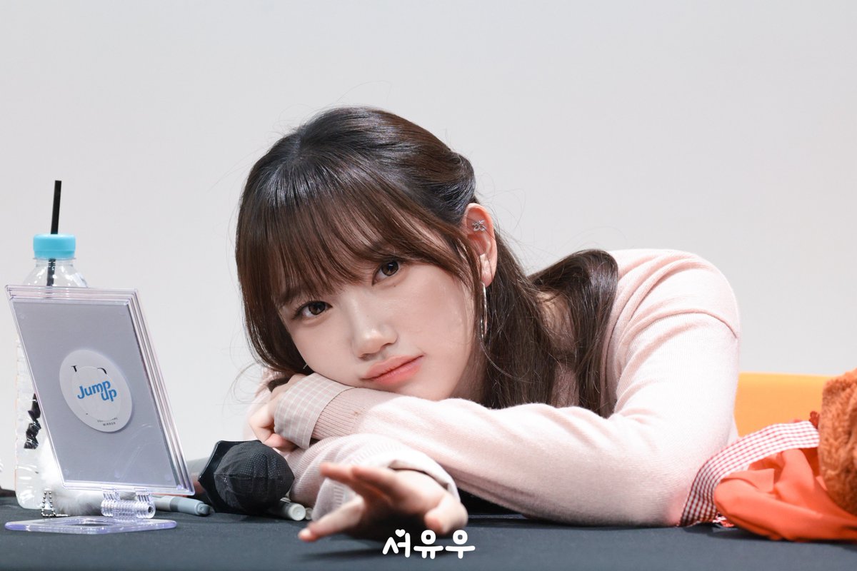 seoyuwooo tweet media