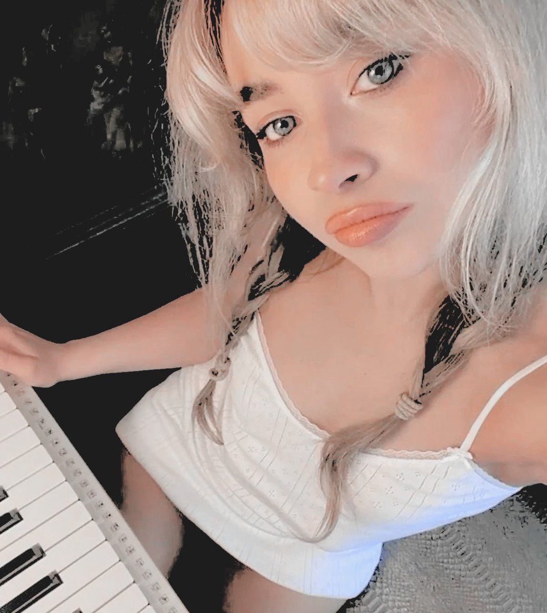 ʽʽ ͏ ₗᵢₜₜₗₑ ͏ ͏ 𝙢𝙞𝙨𝙨 ͏ ͏ 𝓼𝐮𝐧𝐬𝐡𝐢𝐧𝐞. tweet media