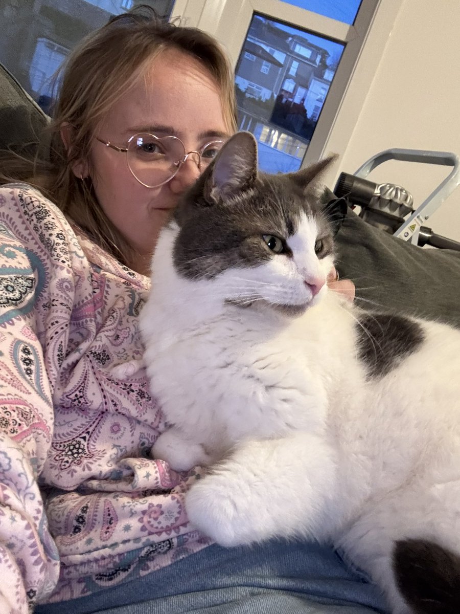 Holly Barter🍅🩷 tweet media