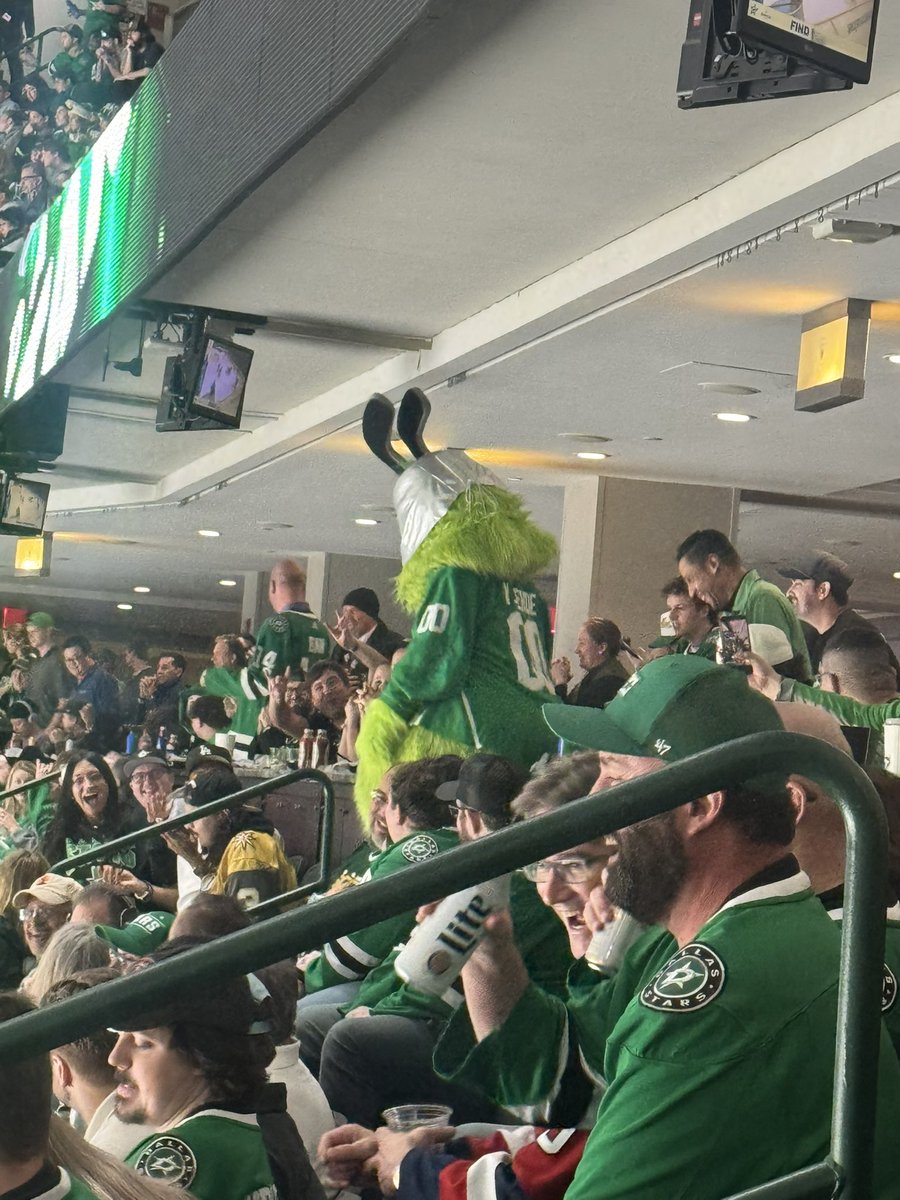 Tim 🦦 tweet media