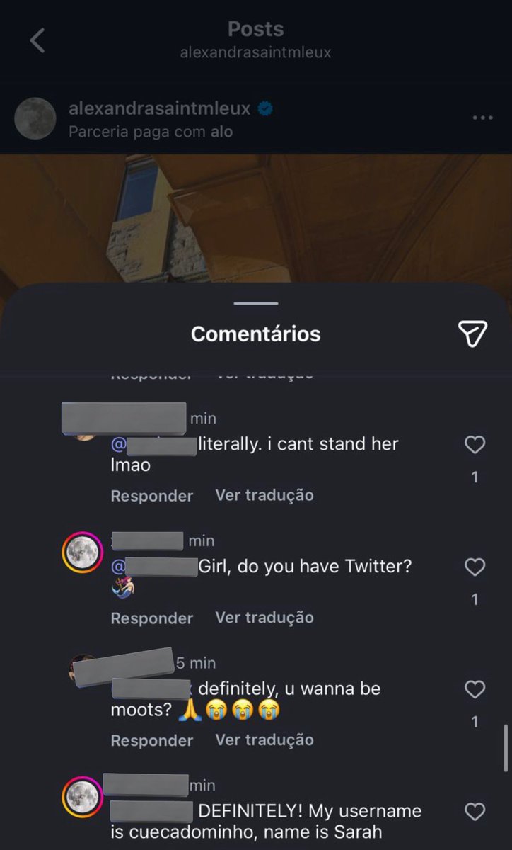 floturnax's tweet photo. acho muito irônico esse pessoal que vive falando da alexandra, e tacando hate nela, mas também a tem o perfil assim… a foto de perfil, a conta de arte com o saintart!! vocês são hilárias https://t.co/hy21UeNhPh