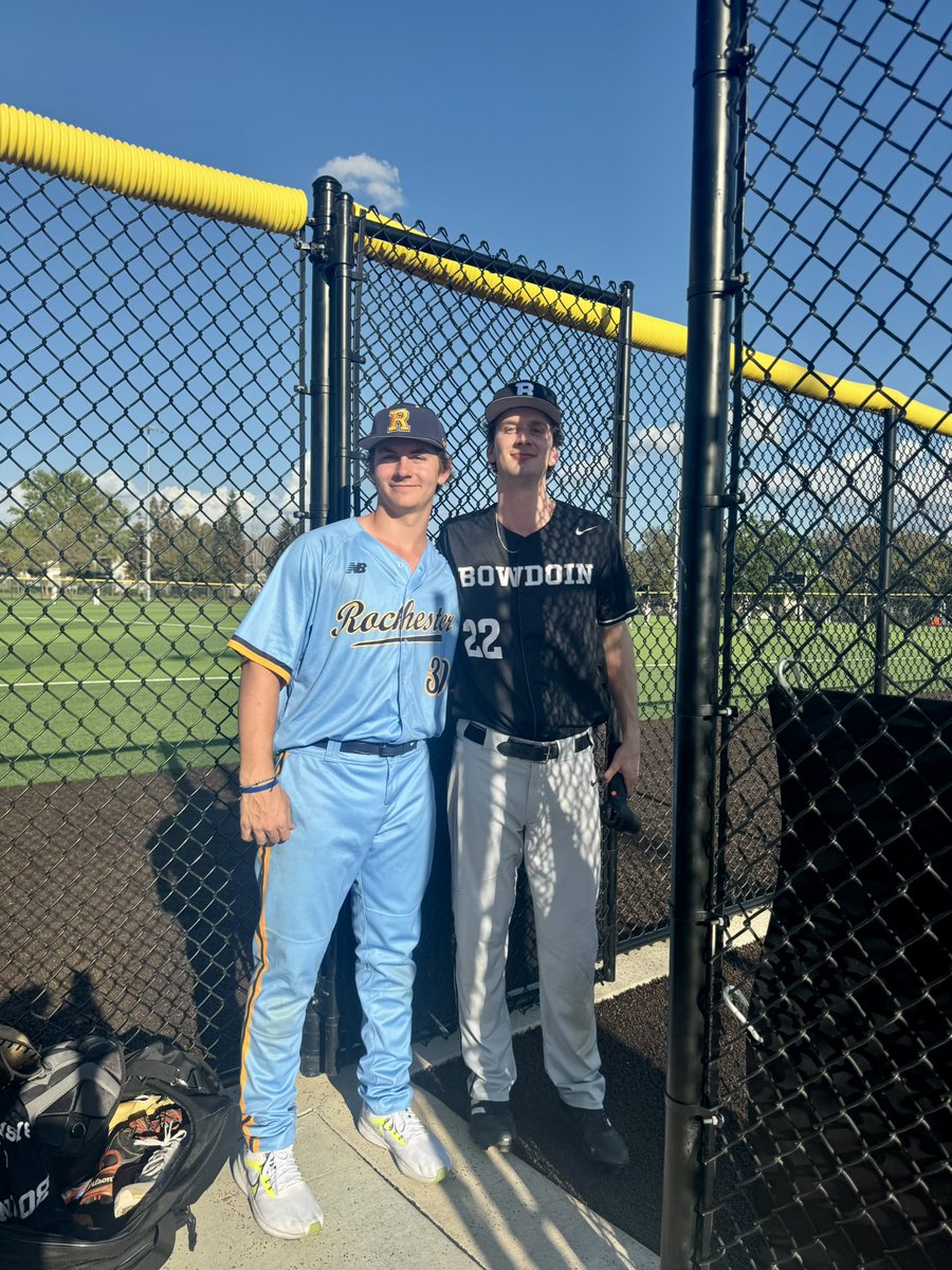 gobigred1810's tweet photo. Congrats to Christopher Trucano ‘25 on his collegiate debut in Rochester’s win over Wesleyan today. Pictured here with fellow southpaw Hugh Devine ‘23, on a nearby field with Bowdoin. https://t.co/GZIHv6KWAF