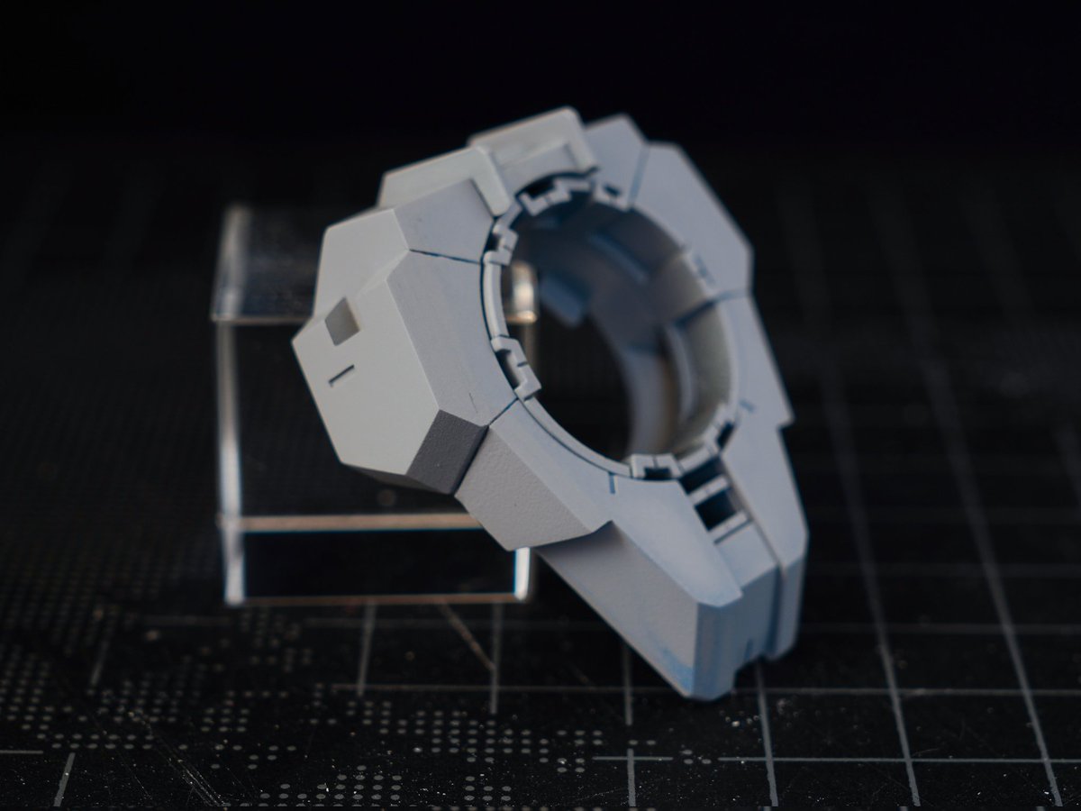 KN_MR's tweet image. MGダブルオーライザー
ショルダーパーツのアウトラインはざっくりこんな感じかな。あとは微修整と、ディテール。

#NIPCOM 
#INTERSTELLAR_00