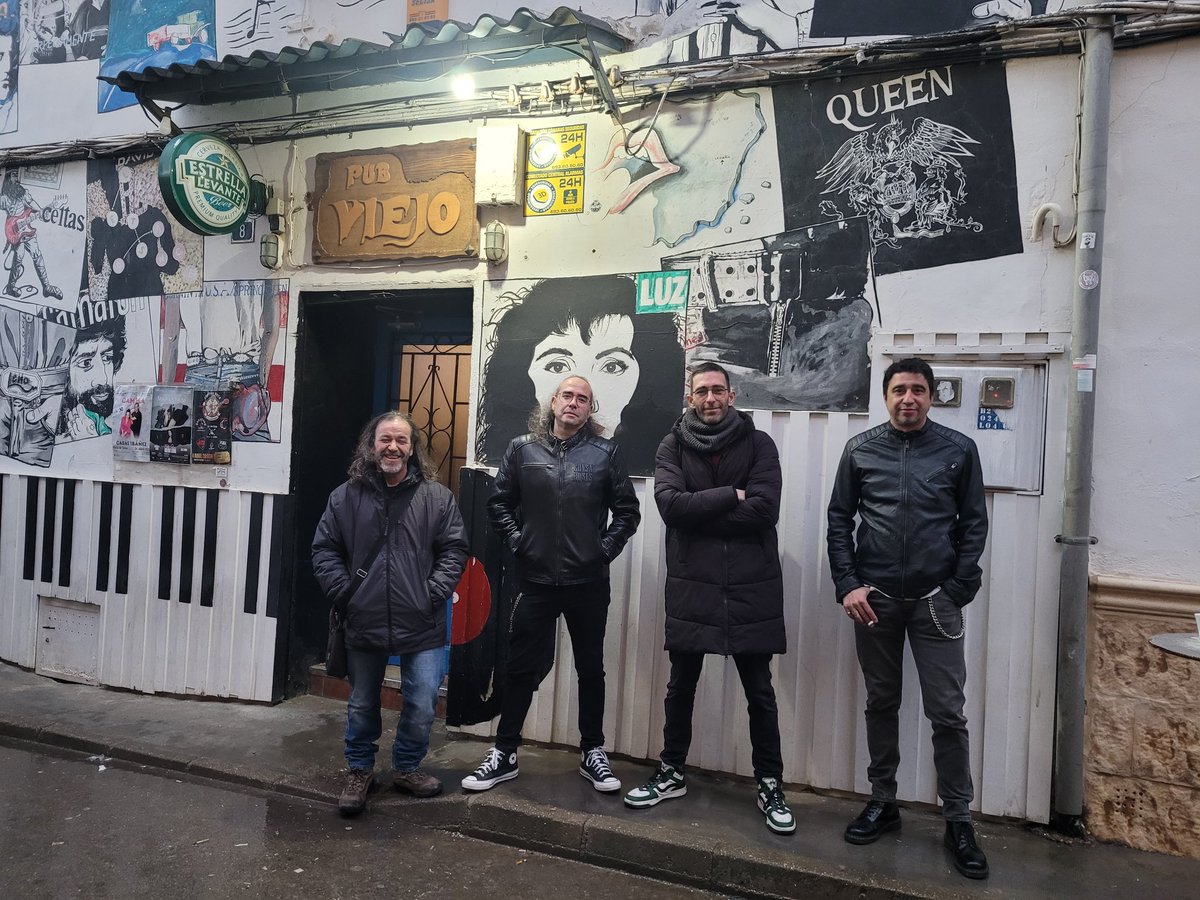 barrisendo's tweet photo. Foto de Ledaña, del 7-3-2026. Un saludo y... ミ★ Barrisendo a Muerte ★彡 🎼🎵🎶🎸🎙🎤 #bandatributo #barrisendo https://t.co/68mz2R0GDz