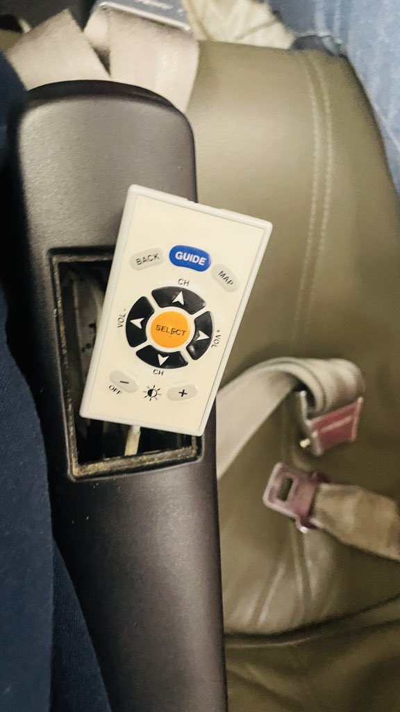 nyc1cap's tweet photo. @JetBlue hey what’s up with this ? Felling Blue no tv for me .. I know it’s. An original Aircraft it had to be blue at 3D https://t.co/EO0r9JimBs