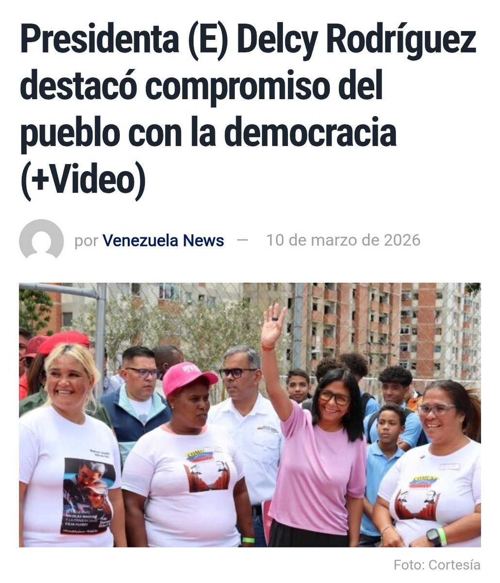 angel40924's tweet photo. La presidenta (E) de la República, Delcy Rodríguez, destacó este martes el compromiso del pueblo venezolano con la democracia, tras su participación en las primera Consulta Popular Nacional del 2026.

«Compartí con la Comuna El Arañero de Sabaneta en Fuerte Tiuna, la más votada de Caracas en la Consulta Popular. Felicito a las comunas y circuitos comunales del país por una participación histórica que demuestra la fortaleza del pueblo y su compromiso con la democracia.
A través de su canal de Telegram la presidenta (E), compartía el mensaje acompañado de un video que muestra el recibimiento de amor y recorrido en la  la Comuna El Arañero de Sabaneta en Fuerte Tiuna, la más votada de Caracas durante la consulta del domingo.
