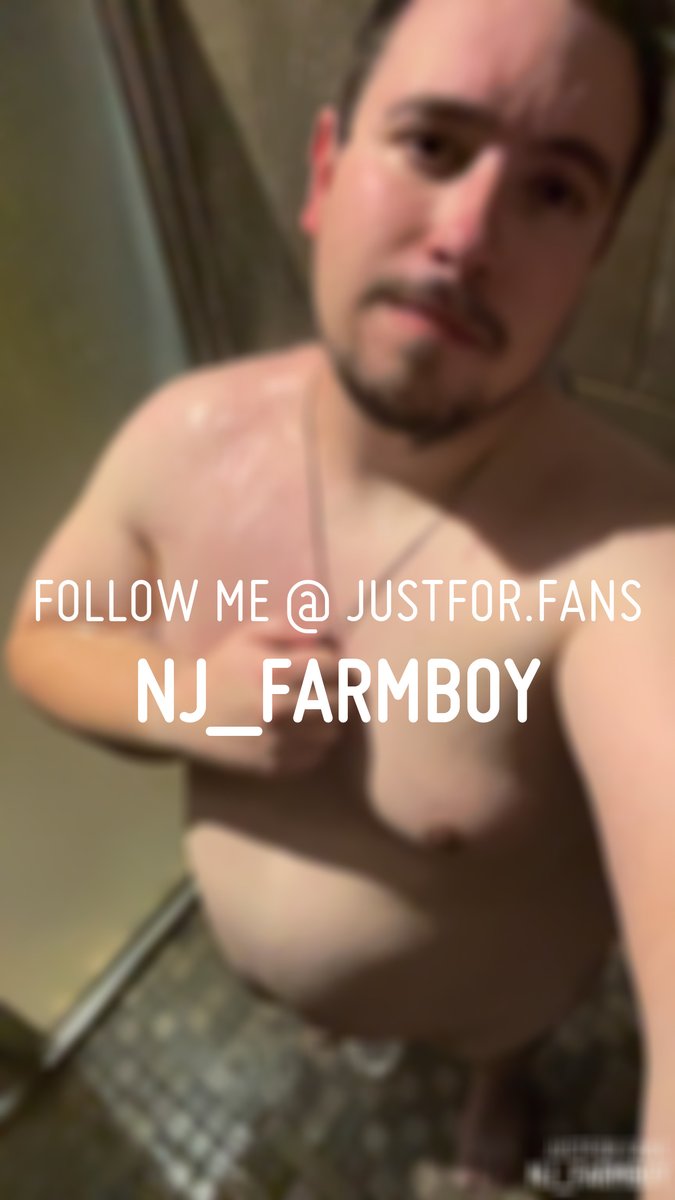 Easy to say that this is not my favorite gym shower...

See this and more at:
justfor.fans/NJ_Farmboy?Sou…