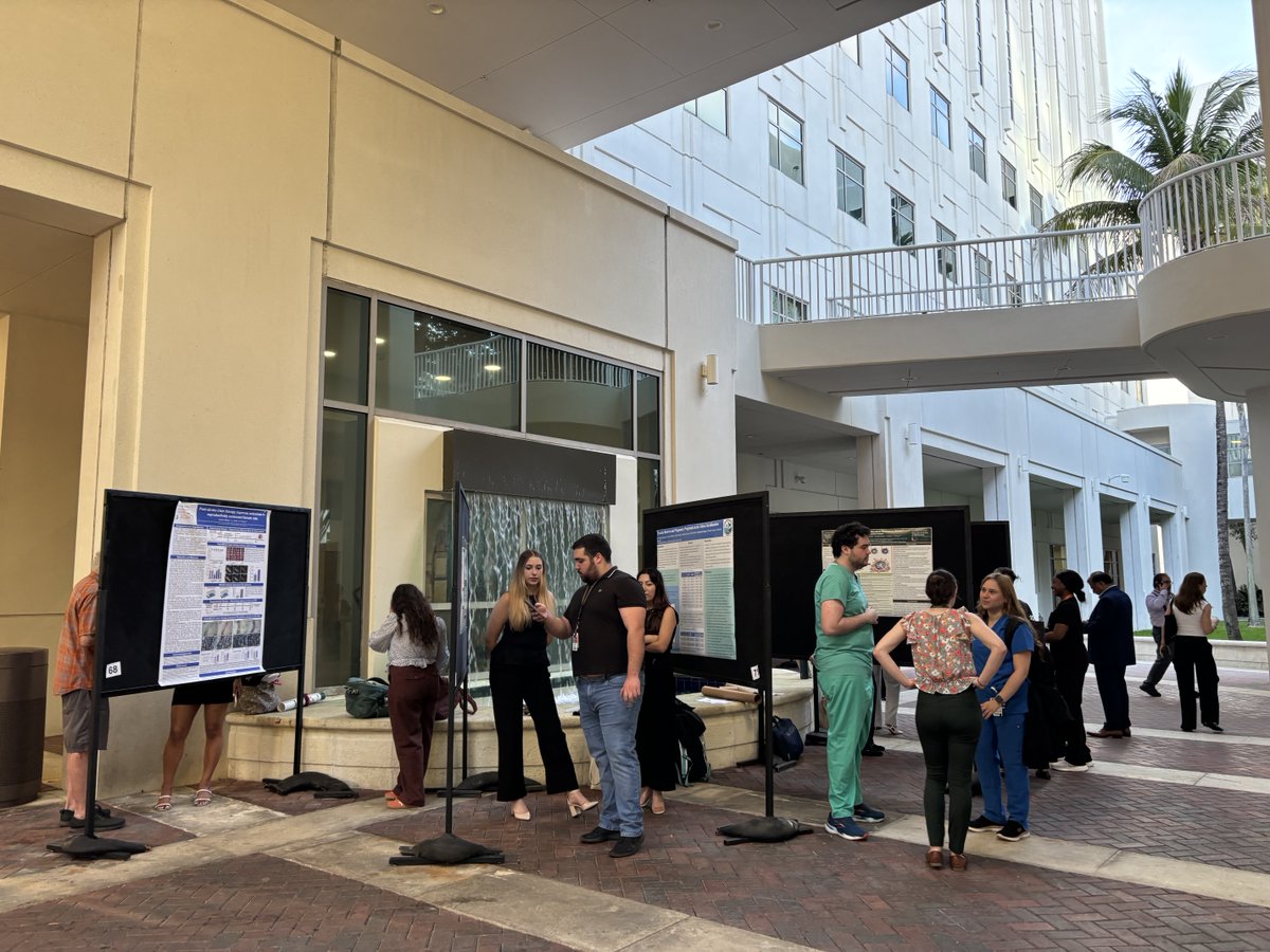 A_P_S_A's tweet photo. The APSA South Regional Meeting / Eastern-Atlantic Student Research Forum was held February 27-28, hosted by the University of Miami! A huge congratulations to the planning team and the University of Miami for such a successful event! 🎉🌴 https://t.co/14MvGoReuX