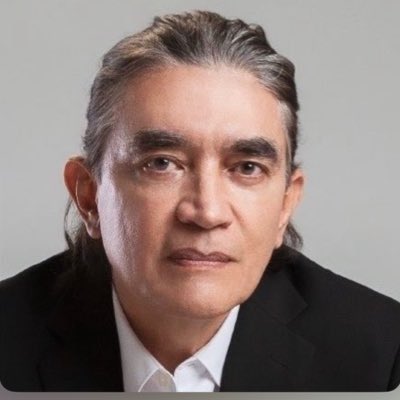 No hemos sabido apreciar lo suficiente a <a href="/GustavoBolivar/">Gustavo Bolívar</a> , fue escudero del presidente <a href="/petrogustavo/">Gustavo Petro</a> . Jamás se escondió, siempre fue de frente. Nunca estuvo involucrado en hechos de corrupción. Ahí estuvo cuando lo necesitaron. 

Muchas gracias por todo