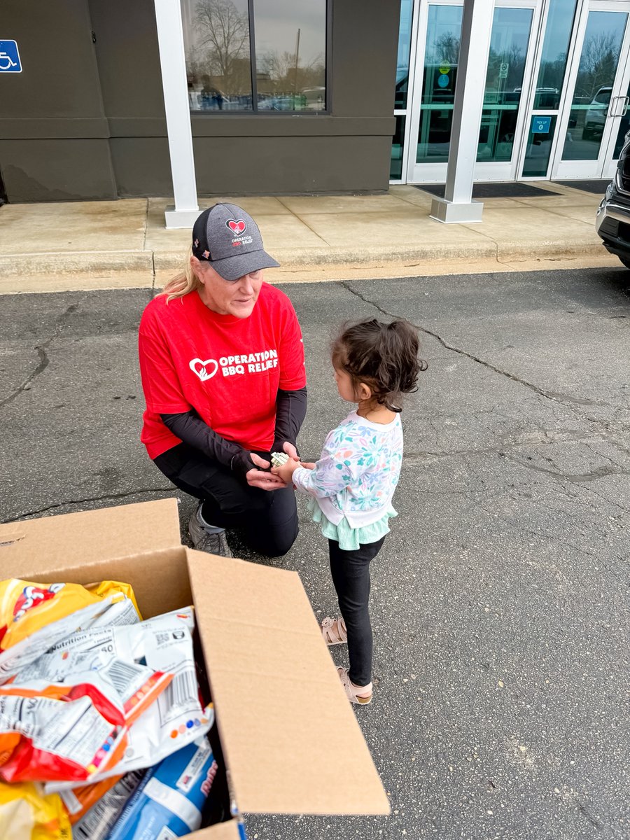 OpBBQRelief's tweet photo. A little girl just emptied her piggy bank to help us feed Michigan tornado victims. 🐷❤️

Small acts of kindness keep our grills hot and our mission moving. Join her in making a difference!

💸 Donate: https://t.co/U8FEB41Nt1
🔥 Volunteer at https://t.co/4XB9q1ZWeb

#OBRCares https://t.co/tEl9ek1MLw
