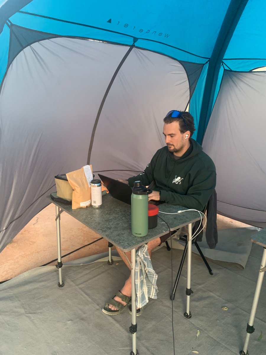 Alexander Wilczek tweet media