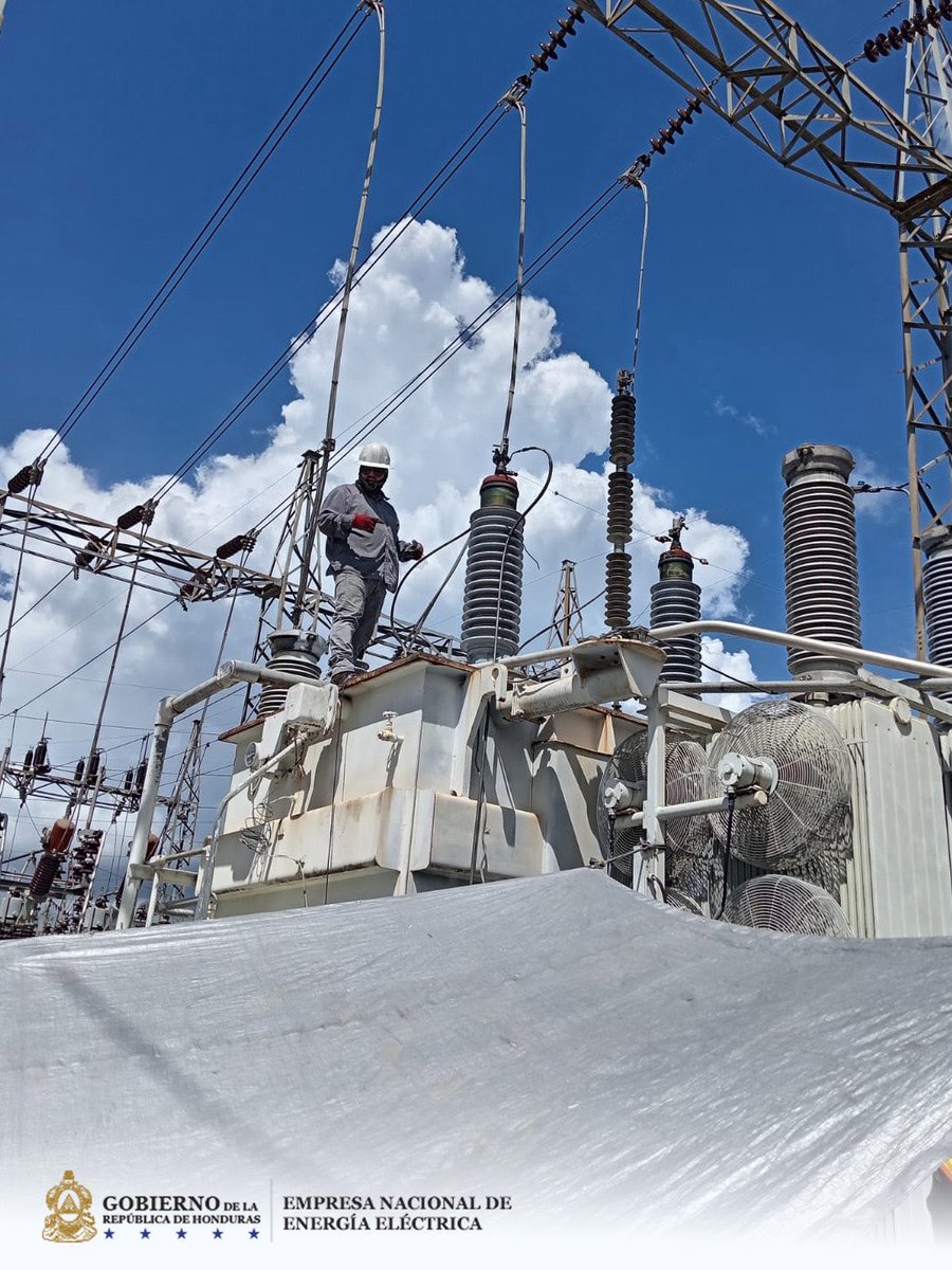 EneeHnOficial's tweet photo. #ENEEenAcción | Equipos técnicos del área de Transmisión de la ENEE continúan realizando labores de emergencia en la subestación El Progreso, tras registrarse una falla en transformador que afecta al departamento de Yoro.
Estamos trabajando para normalizar el suministro de energía eléctrica.