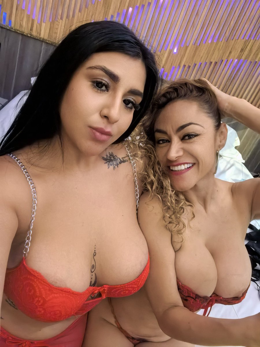 Sr. santos & Day sw 🍍 tweet media