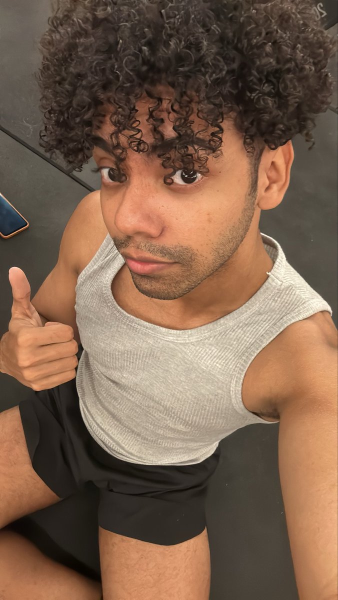 voz_so's tweet photo. 💪🏾🥵 https://t.co/OsTDIyvMP5
