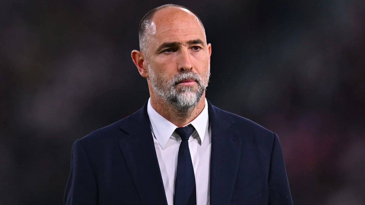 TouchlineX's tweet image. 🚨🗣️ 𝗡𝗘𝗪: Igor Tudor: "I feel I am the RIGHT MAN for Spurs job, of course..."

"But there are so many problems, it’s not easy to explain. These things must be resolved internally."