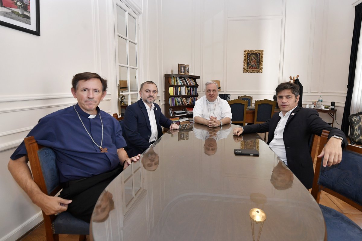 Nos reunimos con el arzobispo Marcelo Colombo y el obispo Raúl Pizarro para conversar sobre la situación social del país y el trabajo solidario que lleva adelante la Iglesia en toda la provincia.

Compartimos la preocupación frente a los discursos que promueven el individualismo