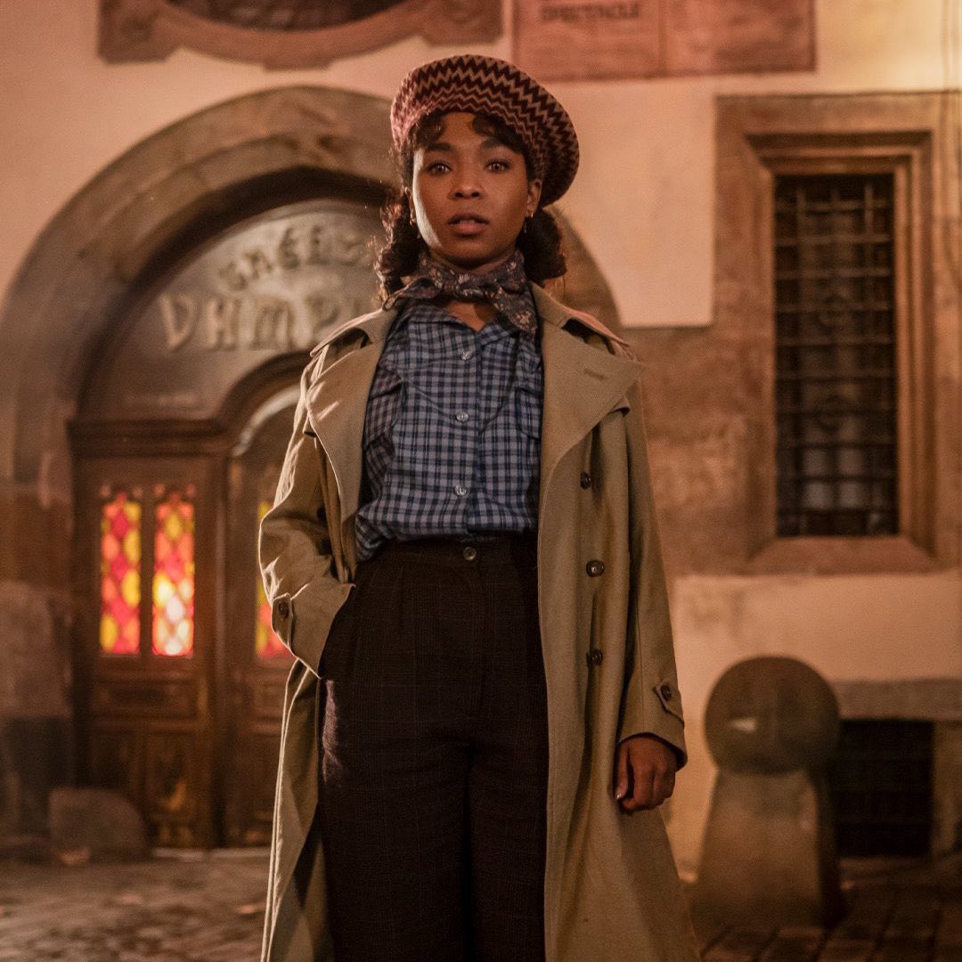 Happy birthday to the incredibly talented Delainey Hayles!