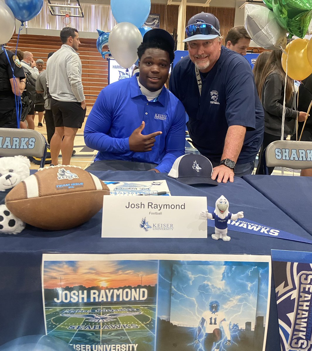 Coach Mike Hall tweet media