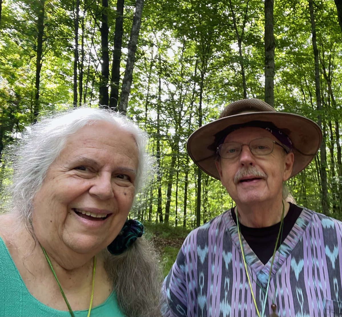 Selena Fox tweet media