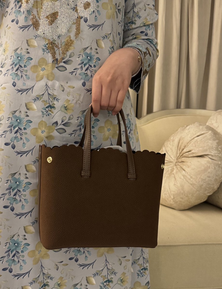 دلال tweet media