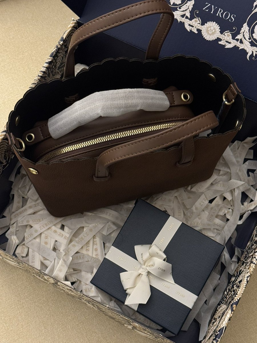 دلال tweet media