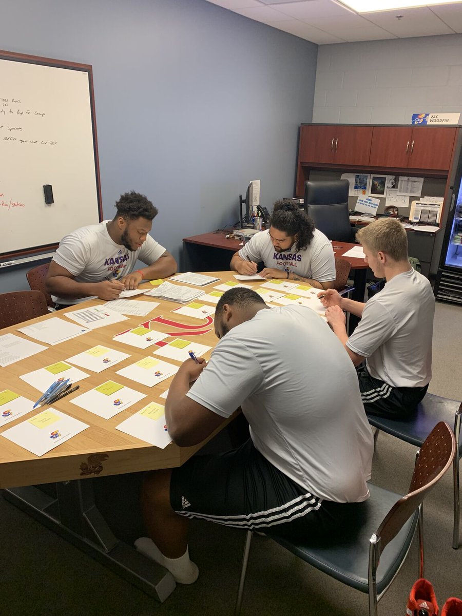 Edward Jones II tweet media