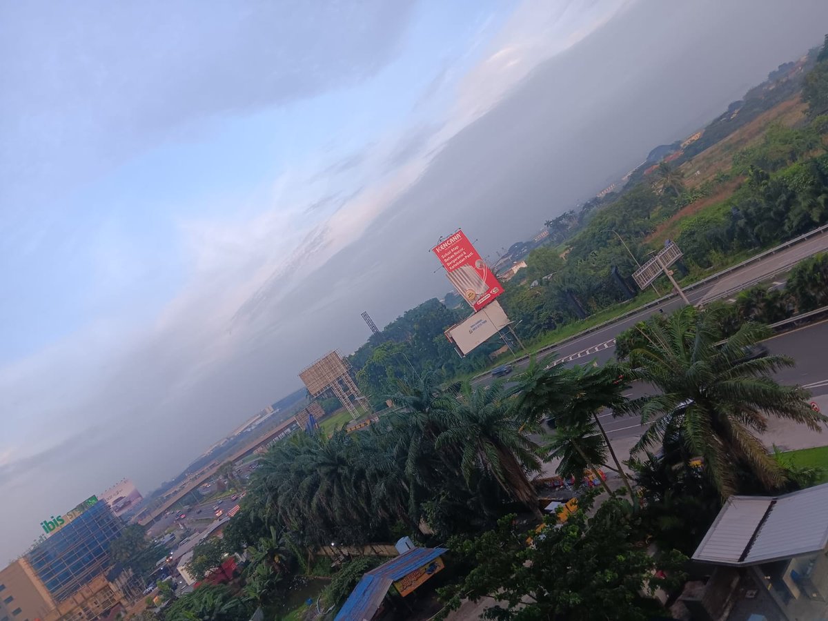 F11tTr3's tweet photo. Pagi pagiii 

 📍 Tangerang https://t.co/kiCDfBWsQF
