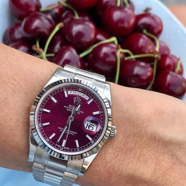 i3Moment's tweet photo. Cherry red Rolex watch 🍒 https://t.co/BwsiGkhx7G