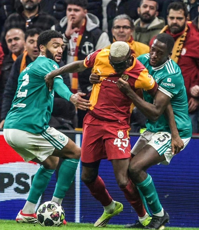 Ajukwugifted's tweet image. Victor Osimhen assisted a goal and had a goal wrongly disallowed, I thought he was average against a porous Liverpool defense.
I know his quality and I wanted more 
Rating: 6.5/10
#osimhen
#naija 
#championsleague