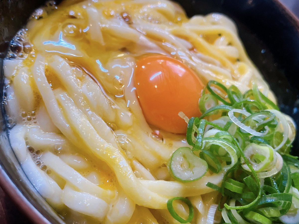 pchan_rm's tweet photo. 「野口製麺所」さん
月イチ恒例『おはようかまたま』

運ばれてきた瞬間
立ち昇る湯気に包まれる
ツヤッツヤで純白の麺🤩

このビジュアルだけで
もうテンション爆上がり⤴️

製麺所ならではの
「打ちたて・茹でたて」は
想像を超えるモチモチ食感👍

続く https://t.co/rCHcsX6HMh