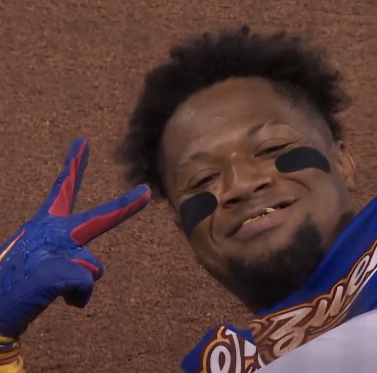kaceyNjohnson's tweet photo. @WBCBaseball GIMME GIMME GIMME https://t.co/av7ScbCaFz