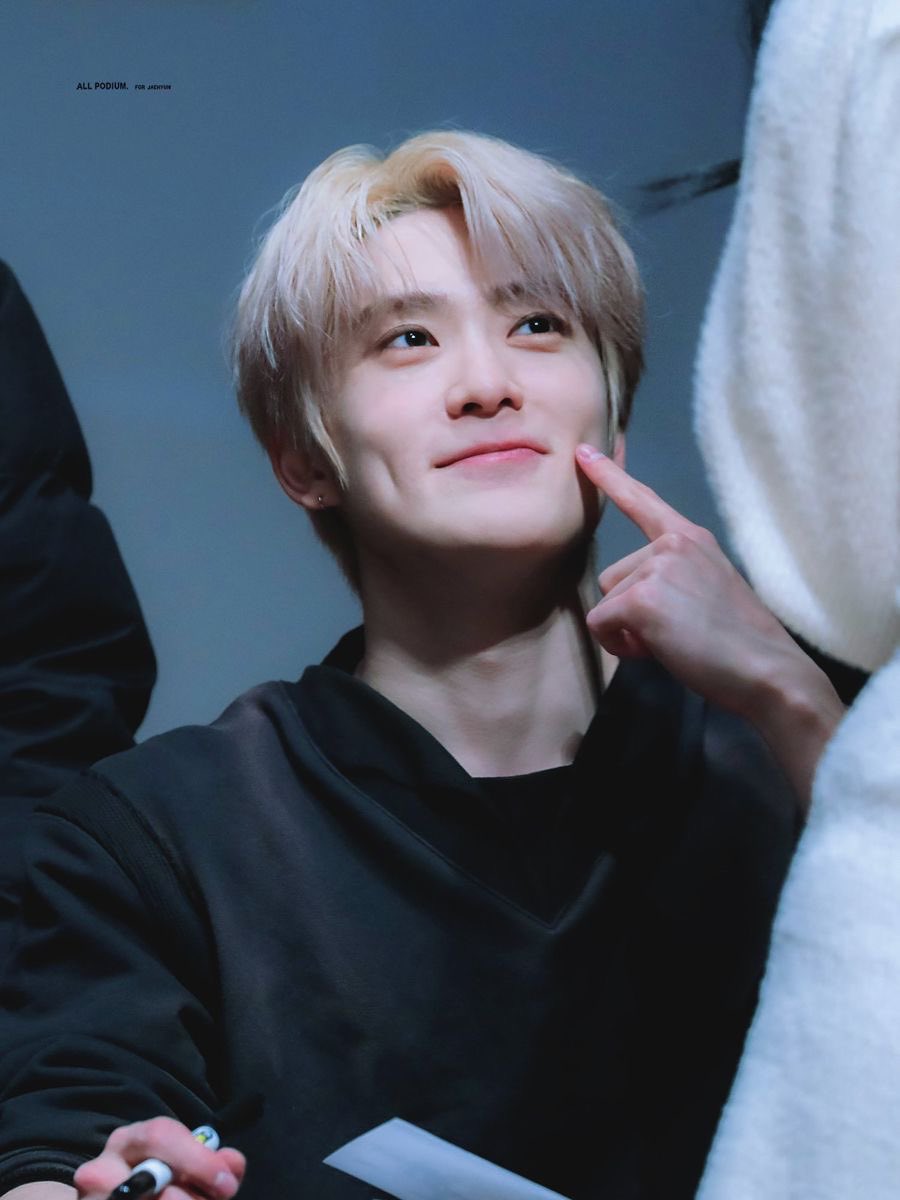 neogreen_127's tweet photo. D-53 https://t.co/XvxynCZ73t