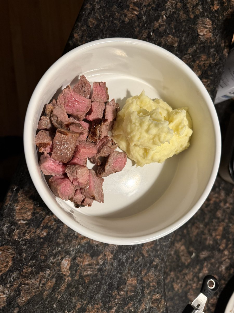 BulldogSherlock's tweet photo. Mom killed it! I might like steak and mash for my birthday better than steak and eggs.   I caught dad testing it! https://t.co/sORtnnuUf2