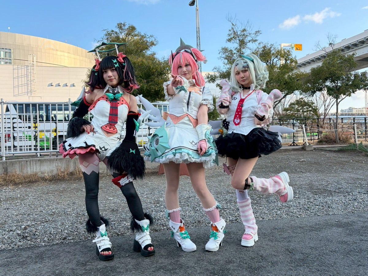 D4NMEKO's tweet photo. 夜行バスから帰ってきたー！
あっという間の2日間だったけどマジで楽しかった！！
ゼンゼロモチベめちゃ上がって最高です！！
またいつか開催してほしい！！
#ZENLESSLIVE2026 #ゼンゼロ https://t.co/5qMeL3uJ7U